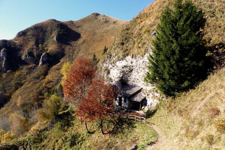 BIVACCO DEI LOFF (PREALPI TREVIGIANE) – DOMENICA  03 LUGLIO 2016